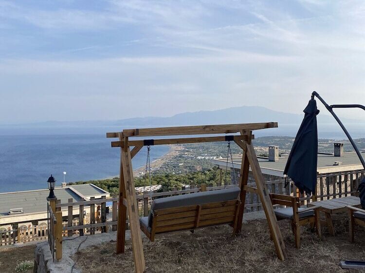 Assos Karadut Taş Otel