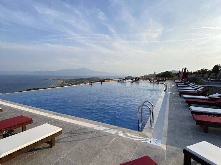 Assos Karadut Taş Otel