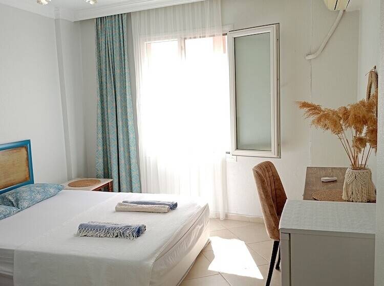 Ayvalık Leya Pansiyon