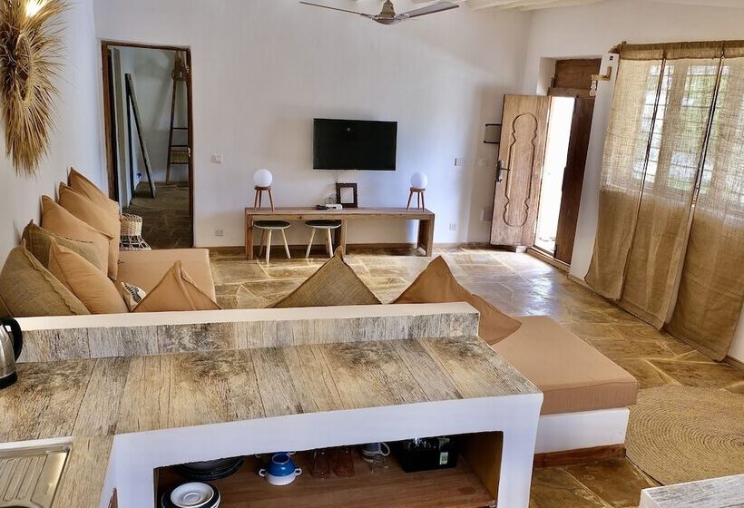 مبيت وإفطار Antares Villa
