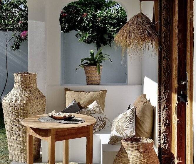 ベッドアンドブレックファースト Antares Villa