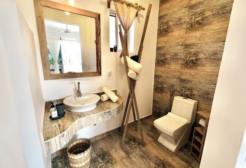 مبيت وإفطار Antares Villa