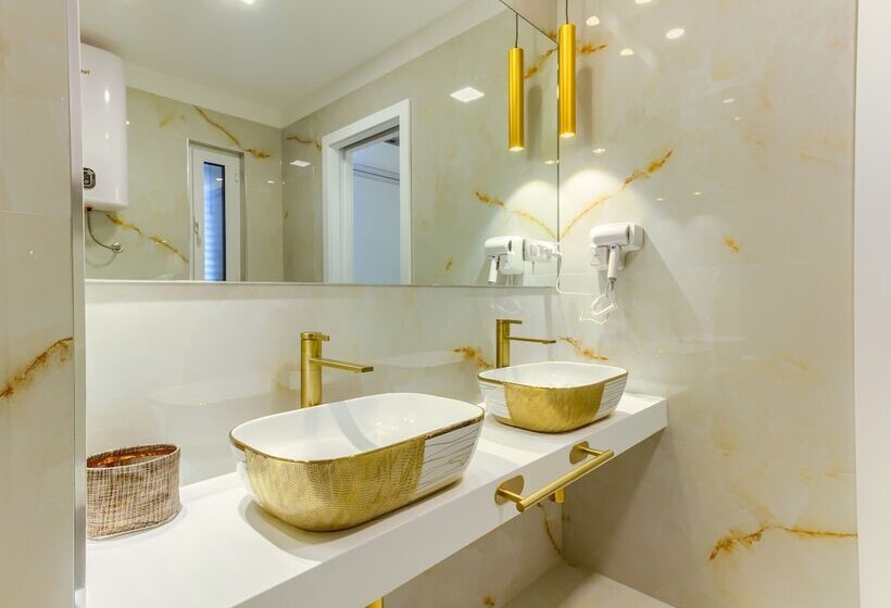 Bed and Breakfast Irini Luxury Rooms