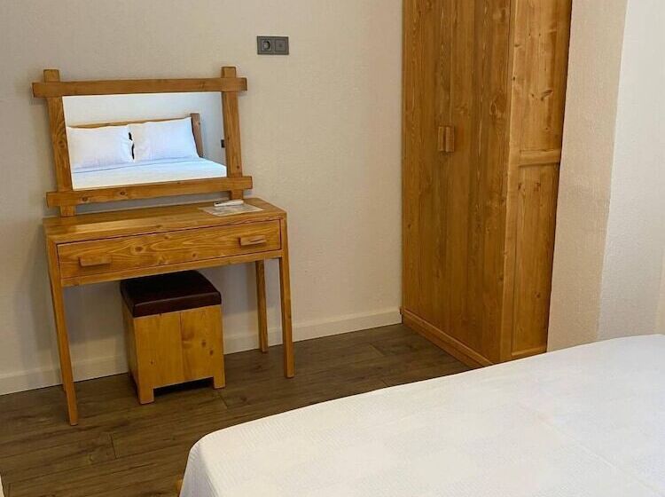 مبيت وإفطار Litri Otel