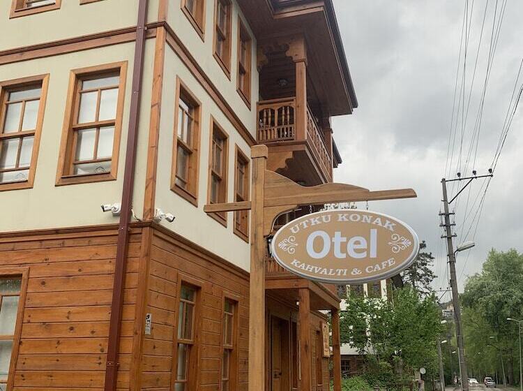 مبيت وإفطار Utku Konağı