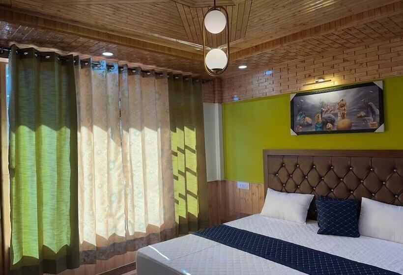 민박 Wood Crista Retreat By Park Tree