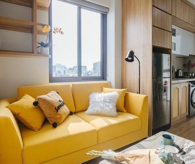 Crescendo Urban Stay