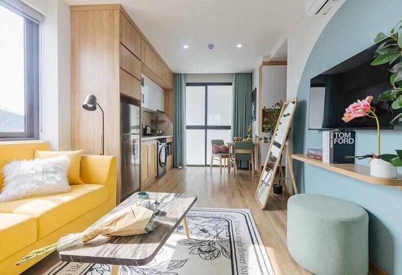 Crescendo Urban Stay