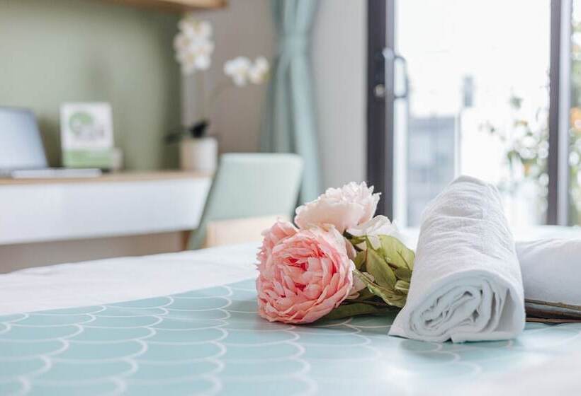 Crescendo Urban Stay