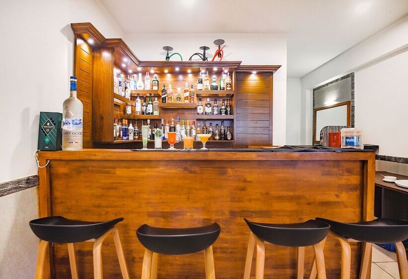 Fabhotel Comfort Prime Infantaria