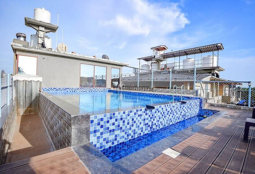 Fabhotel Comfort Prime Infantaria