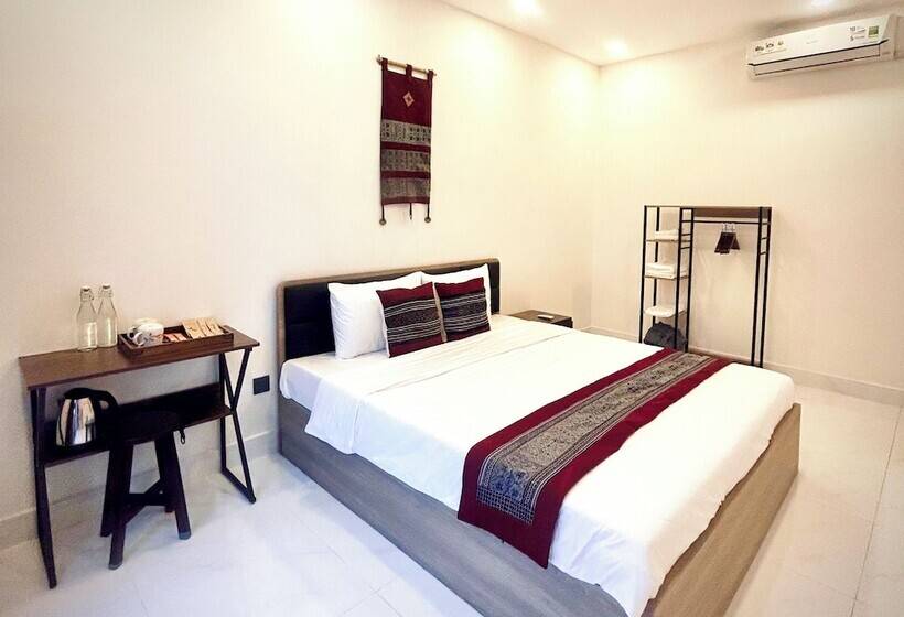 Herbs Spa & Hotel Riverside Grand World