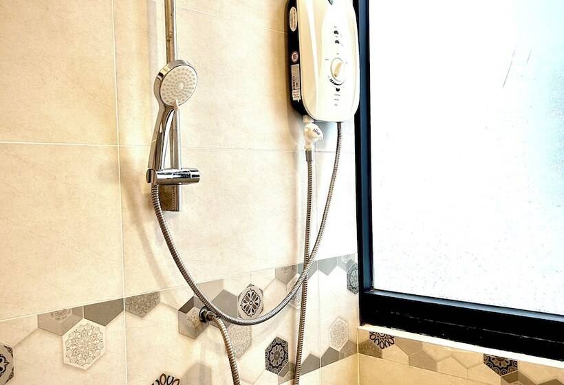 Herbs Spa & Hotel Riverside Grand World