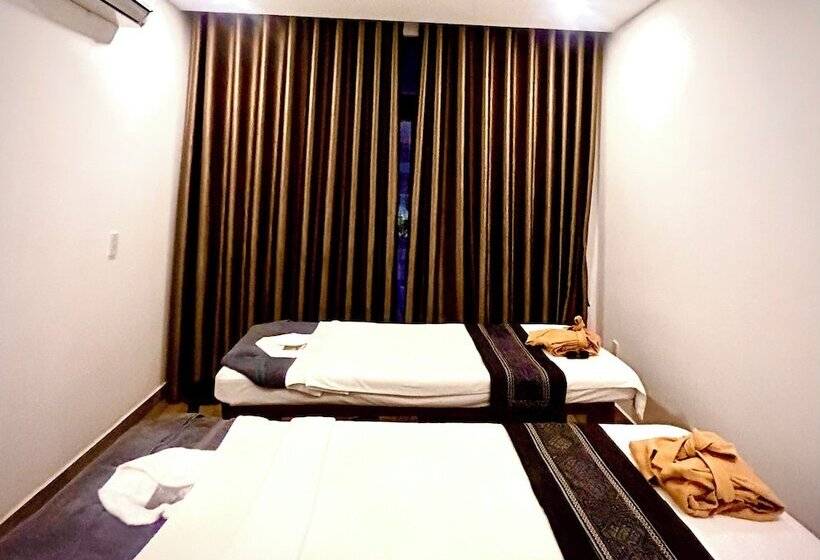 Herbs Spa & Hotel Riverside Grand World