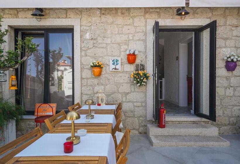 פונדק Portakal Cicegi Alaçatı