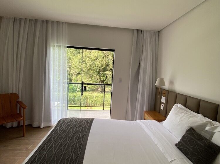 여관 Pousada Menino De Ouro