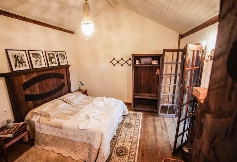 مسافرخانه Terra Crua