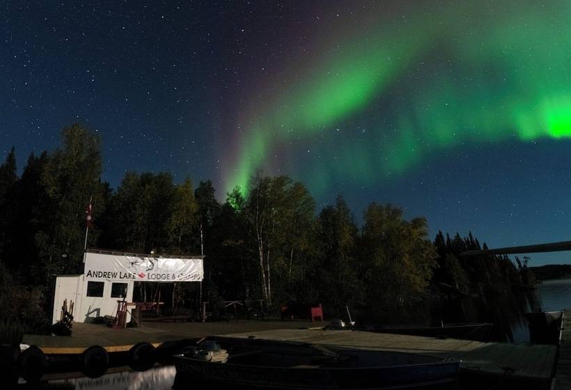 ホテル Andrew Lake