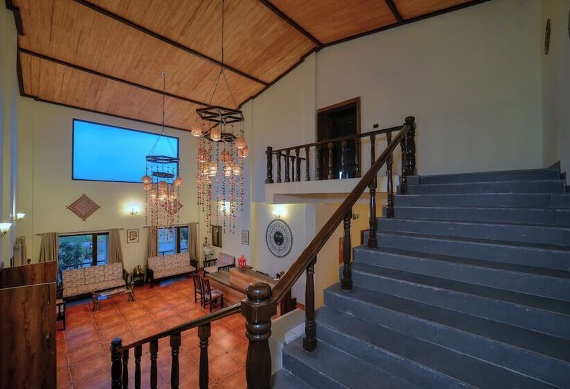 ホテル Aranyak Resort Kanha