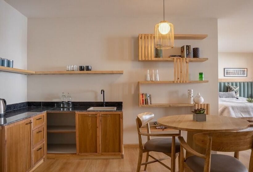 ホテル Avalon Cottages Kanatal