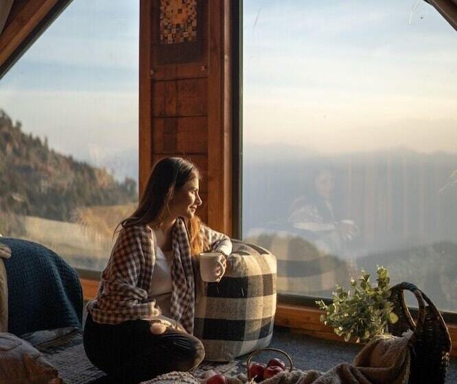 ホテル Avalon Cottages Kanatal