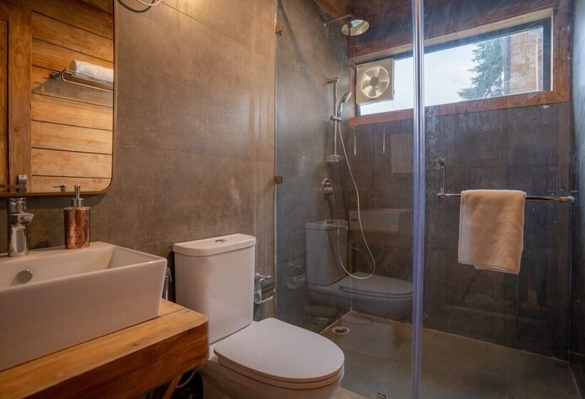 ホテル Avalon Cottages Kanatal