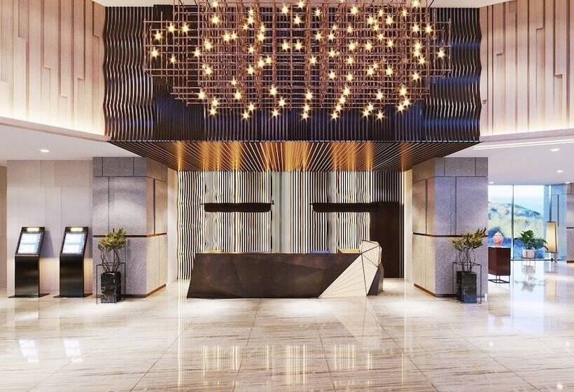 هتل Awaken Danang