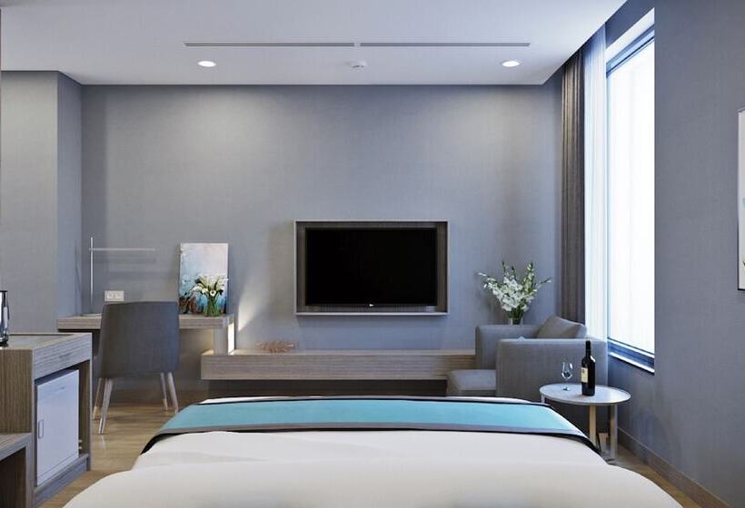 هتل Awaken Danang