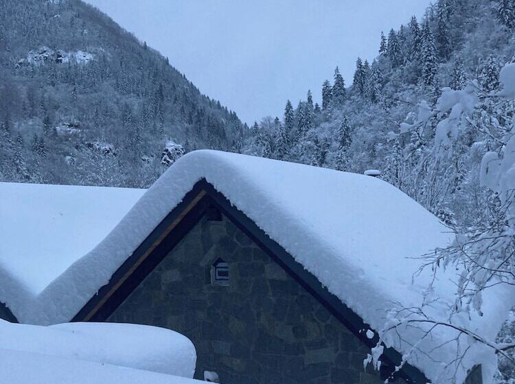 בית מלון כפרי Ayder Vanak Stone Suites