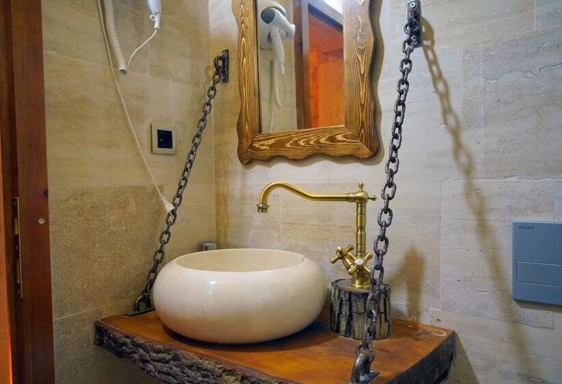 בית מלון כפרי Babili Cappadocia Cave