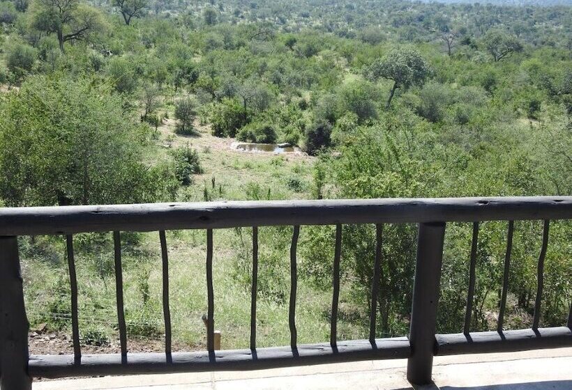 בית מלון כפרי Balule Bushveld Safari Lodge