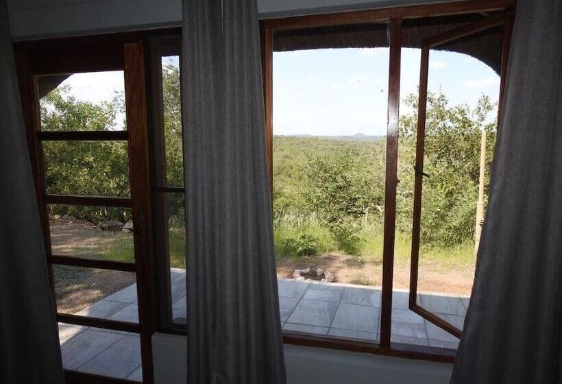בית מלון כפרי Balule Bushveld Safari Lodge