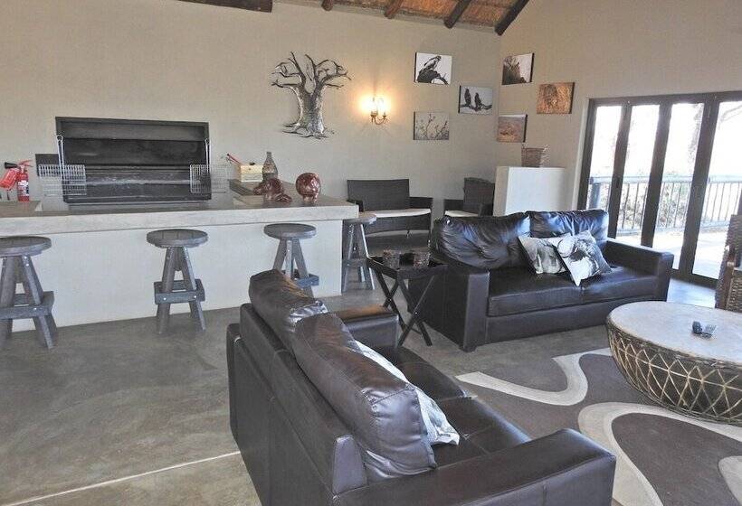 בית מלון כפרי Balule Bushveld Safari Lodge