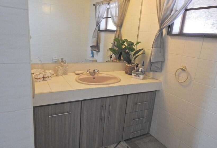 בית מלון כפרי Balule Bushveld Safari Lodge