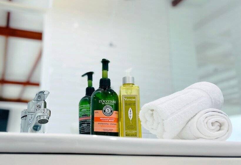 هتل Boutique Atenas