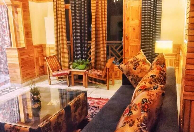 בית מלון כפרי Cafe Saffron & Cottages