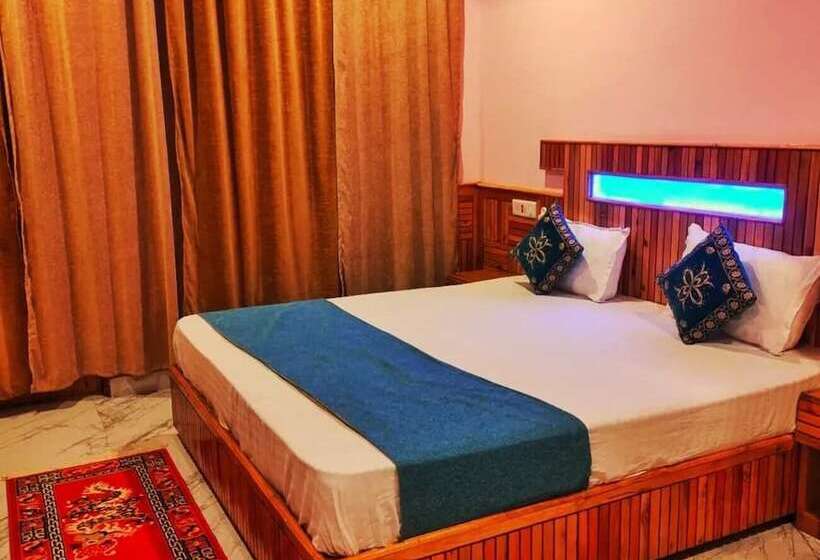 בית מלון כפרי Cafe Saffron & Cottages