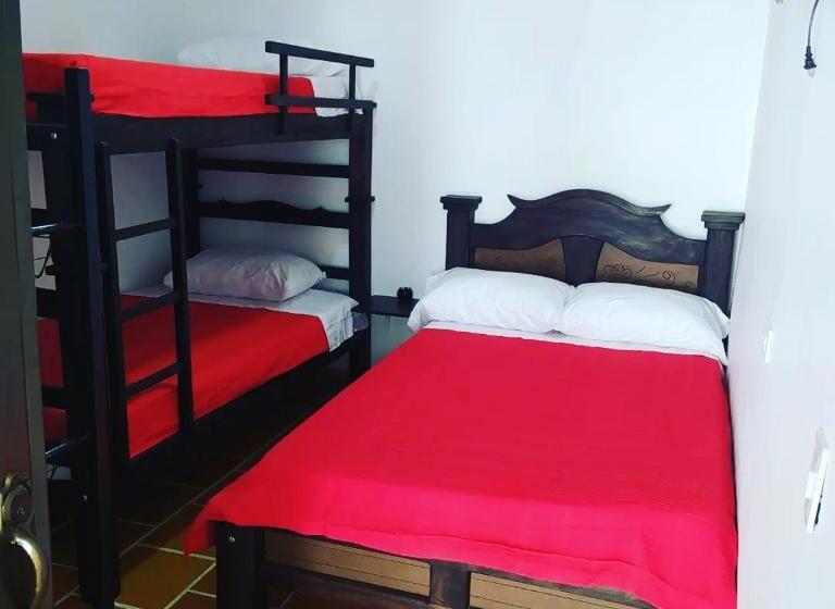 בית מלון כפרי Casa Central