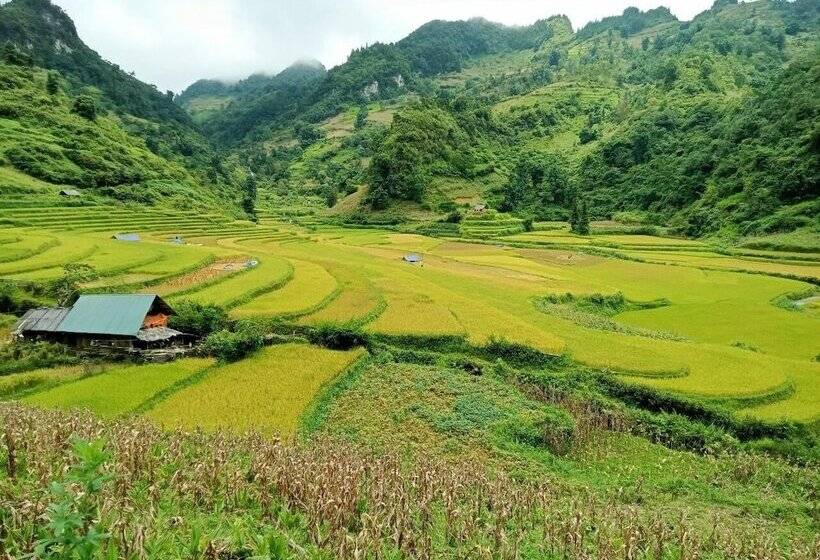 هتل Bac Ha Charm Stay