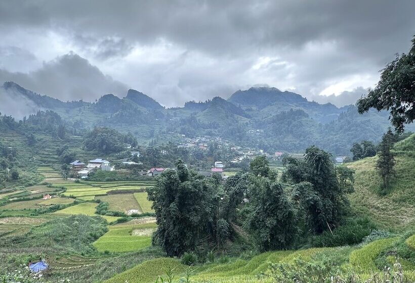 هتل Bac Ha Charm Stay