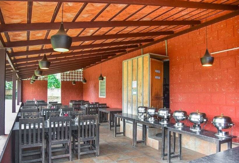 호텔 Clover Holiday Village