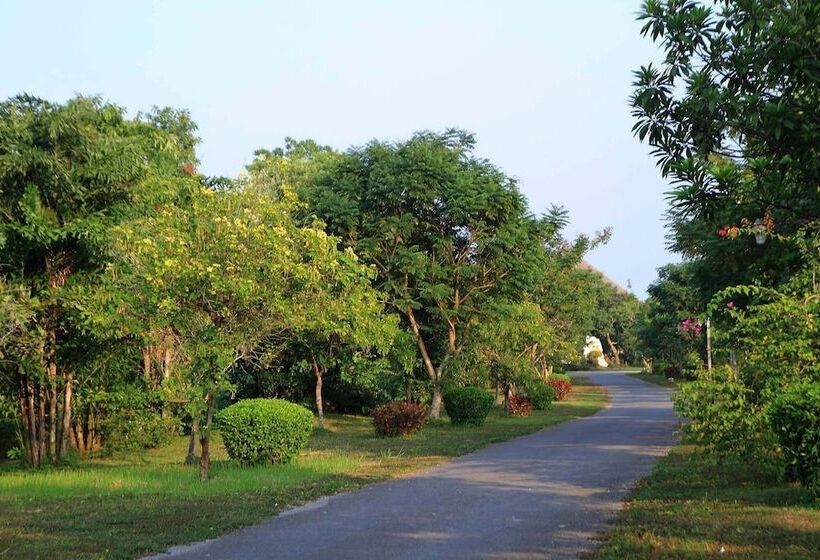 هتل Cuc Phuong Resort