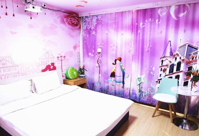 Отель Dalian Venus Apartment