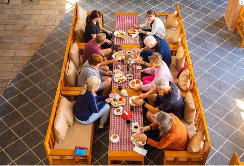 فندق De Universal