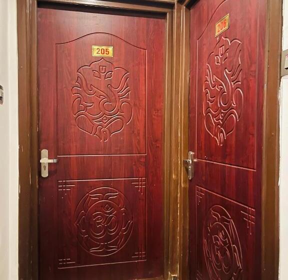 فندق De Universal