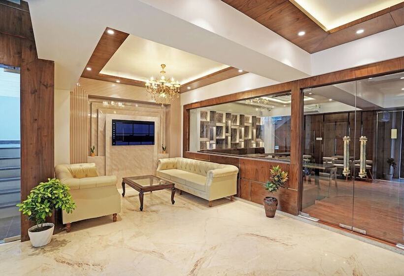 Diamond Admire Hotel & Banquets By Mmd