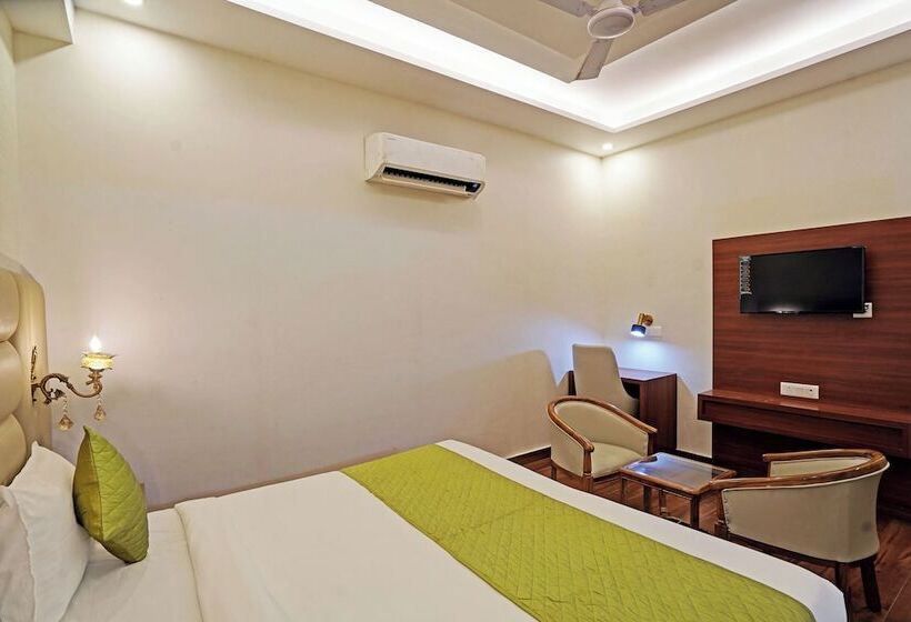 Diamond Admire Hotel & Banquets By Mmd