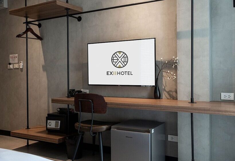ホテル Exii