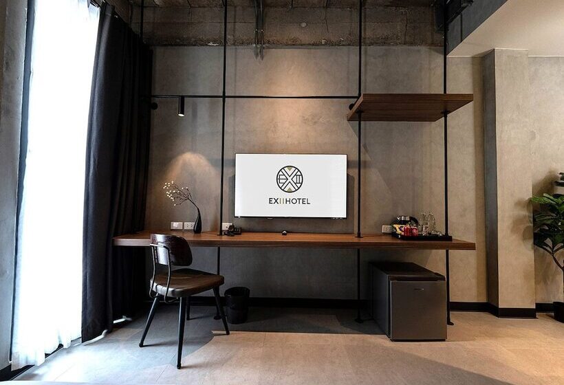 ホテル Exii