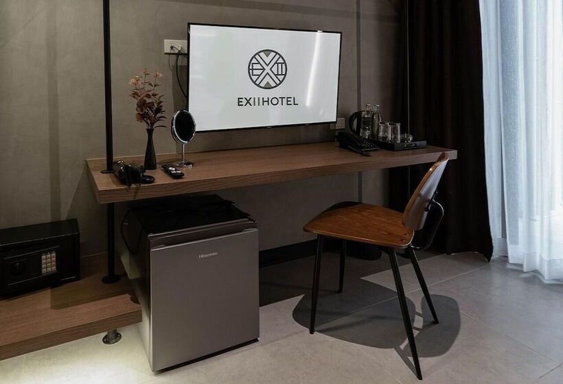 ホテル Exii